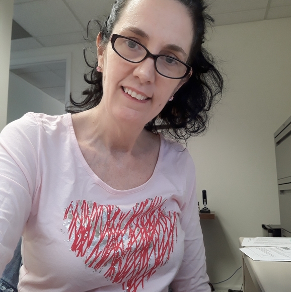 Meet your Posher, Dee - Picture 1 of 1